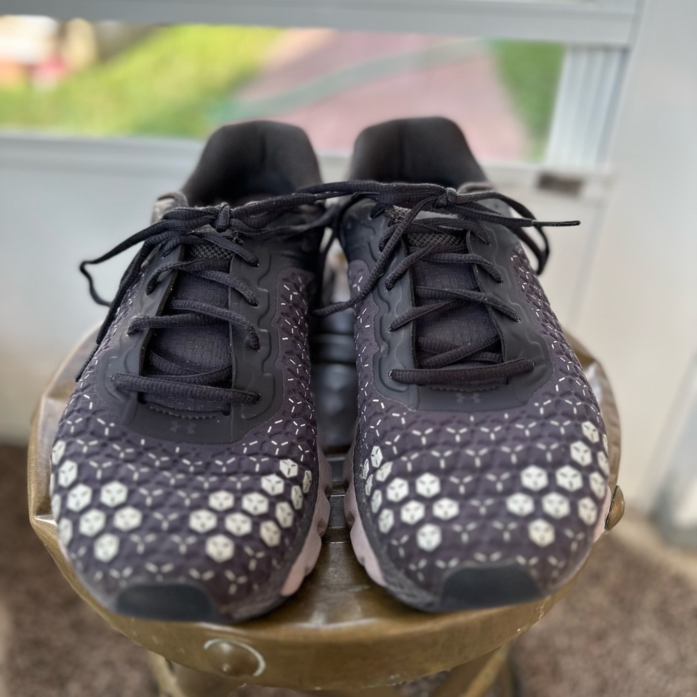 Under Armor Storm 2 HOVR Infinite Men’s Size 9.5